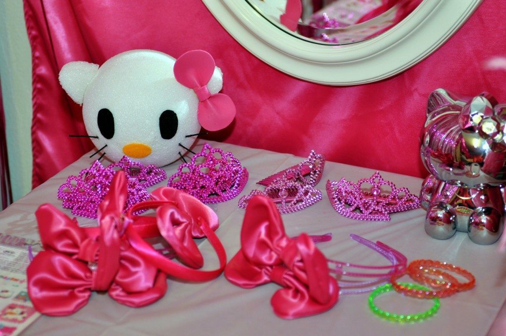 Bữa tiệc theo chủ đề Hello Kitty (10)