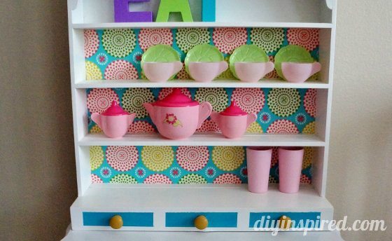 upcycled-kids-play-hutch (3) (560x344)