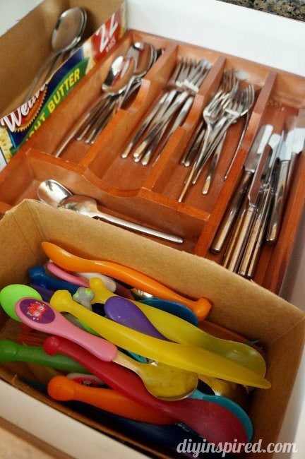 Recycled Boxes for Utensils