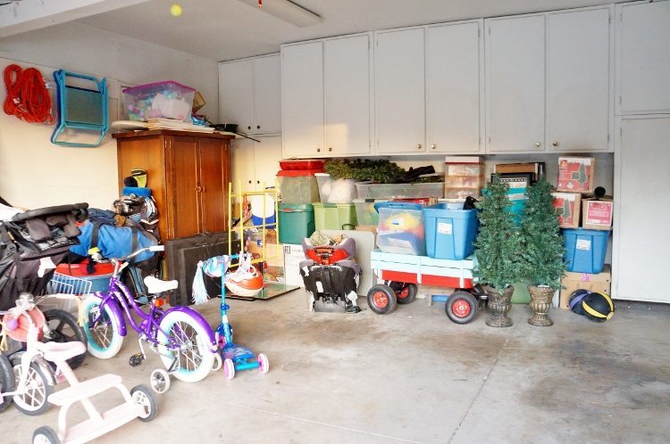 Easy Ways to Declutter and Improve Your Garage (2)
