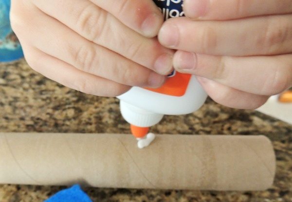 kids-craft-with-paper-towel
