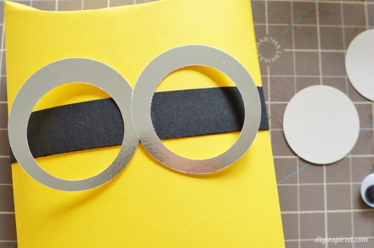 DIY Minion Goggle Tutorial