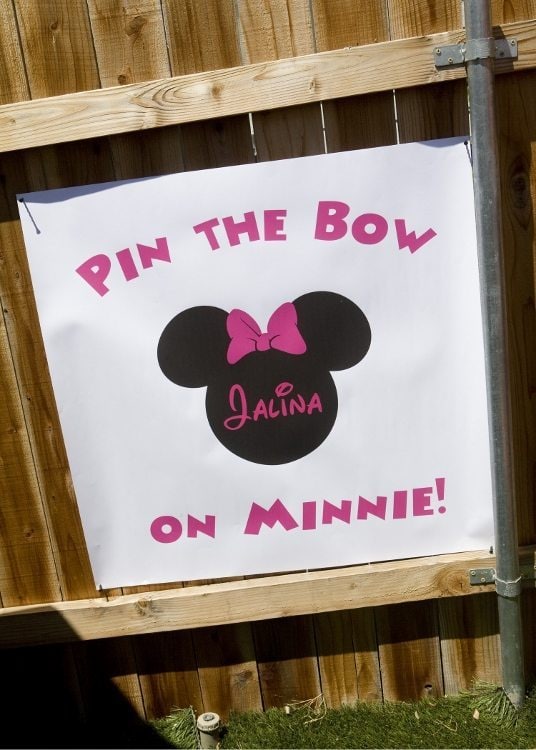 Minnie Mouse Birthday Pin the Bow on Minnie Game