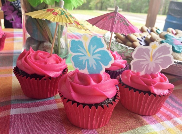 Beach Themed Party Cupcakes