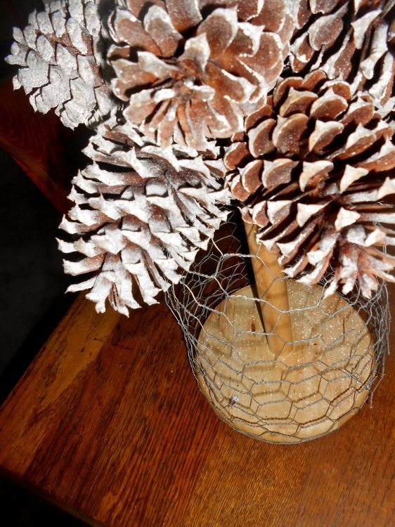 Repurposed Pine Cone Christmas Tree How To