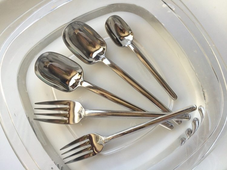 Flatware Cleaning Tips with Vinegar