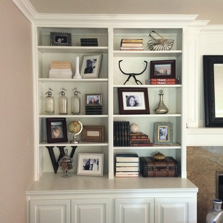 How to Decorate Bookshelves