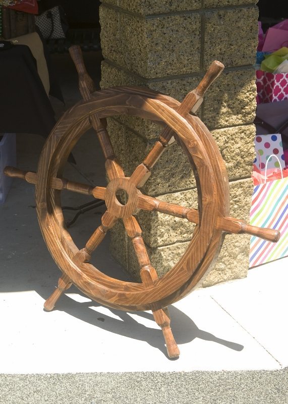 Ý tưởng trang trí Tiệc Cướp biển -Ship's Wheel