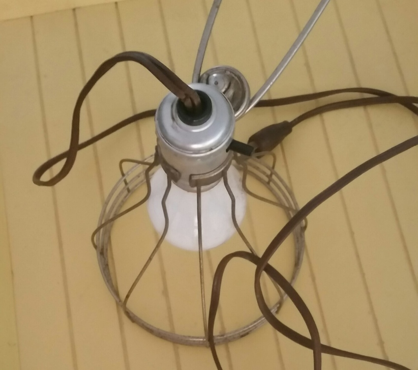Repurposed Wire Lamp