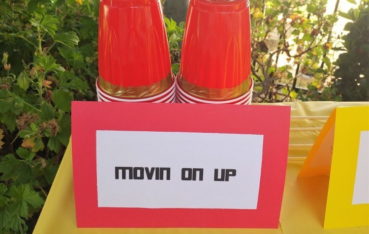 Juegos de fiesta para adultos - Movin On Up