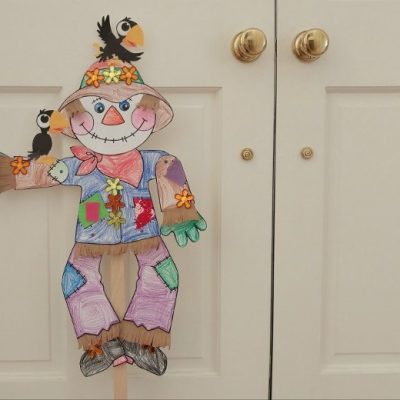 Dancing Scarecrow Puppet Fall Craft for Kids