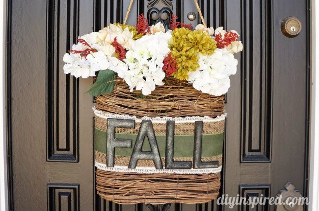 hanging-fall-wreath