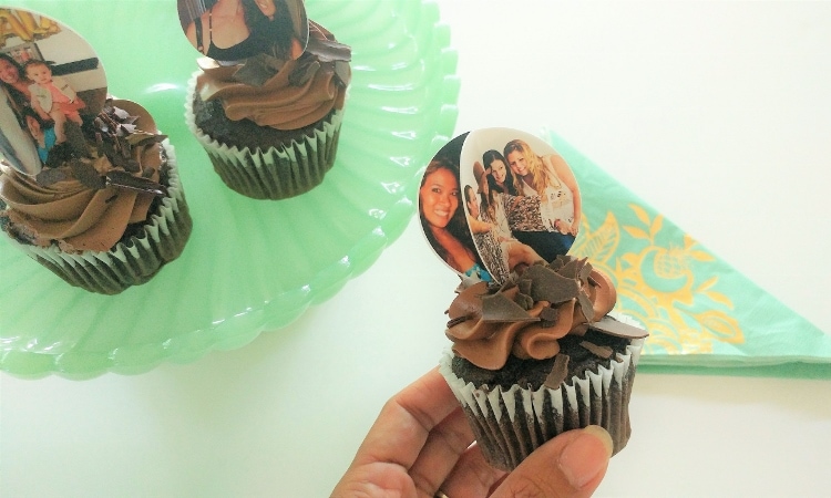 DIY-3D-Photo-Cupcake-Toppers-