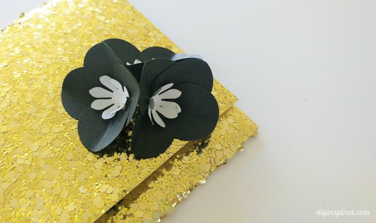 Gift Card Holder DIY with Paper Flowers