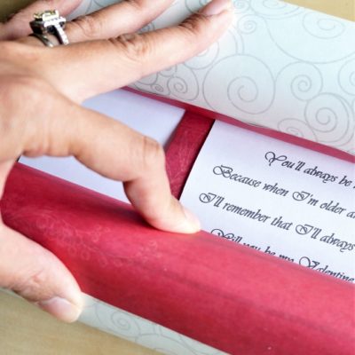 15 Minute Craft: Paper Towel Roll Valentine Scroll
