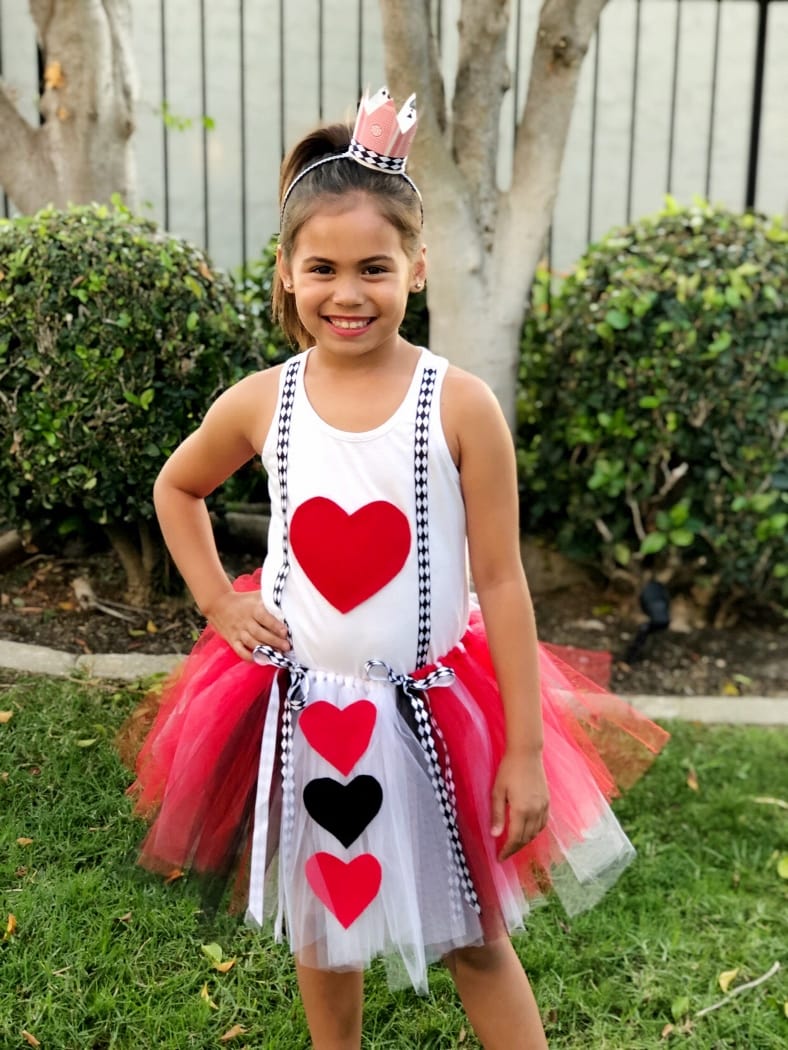DIY Queen of Hearts Costume for Kids - DIY Inspired